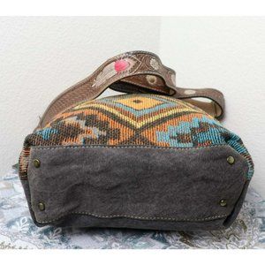 Crossbody By Myra, Size: Medium